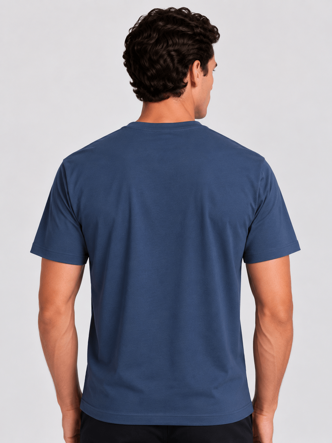 camiseta-gola-careca-azul-marinho-_p-a-gg-atual-AZUL_2